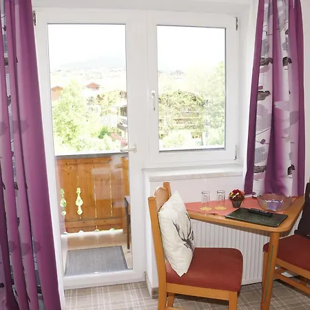 Alexandra Guest house *