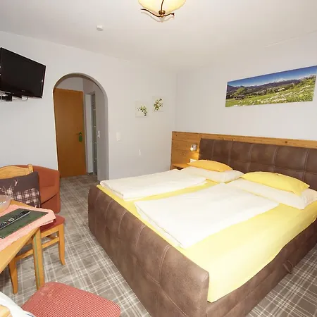 Alexandra Guest house *