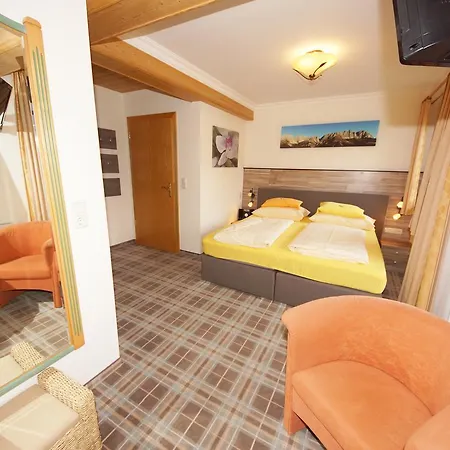 Alexandra Guest house *