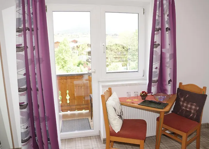 Alexandra Gæstehus 3*