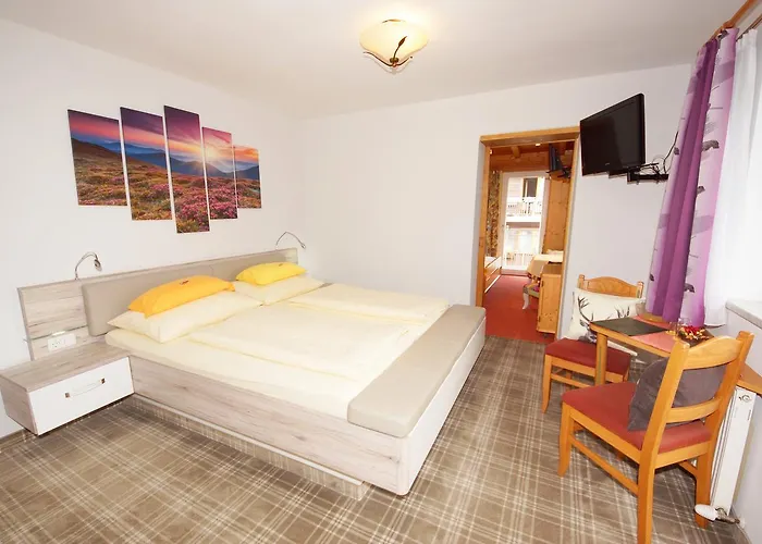 Alexandra 3* Going am Wilden Kaiser